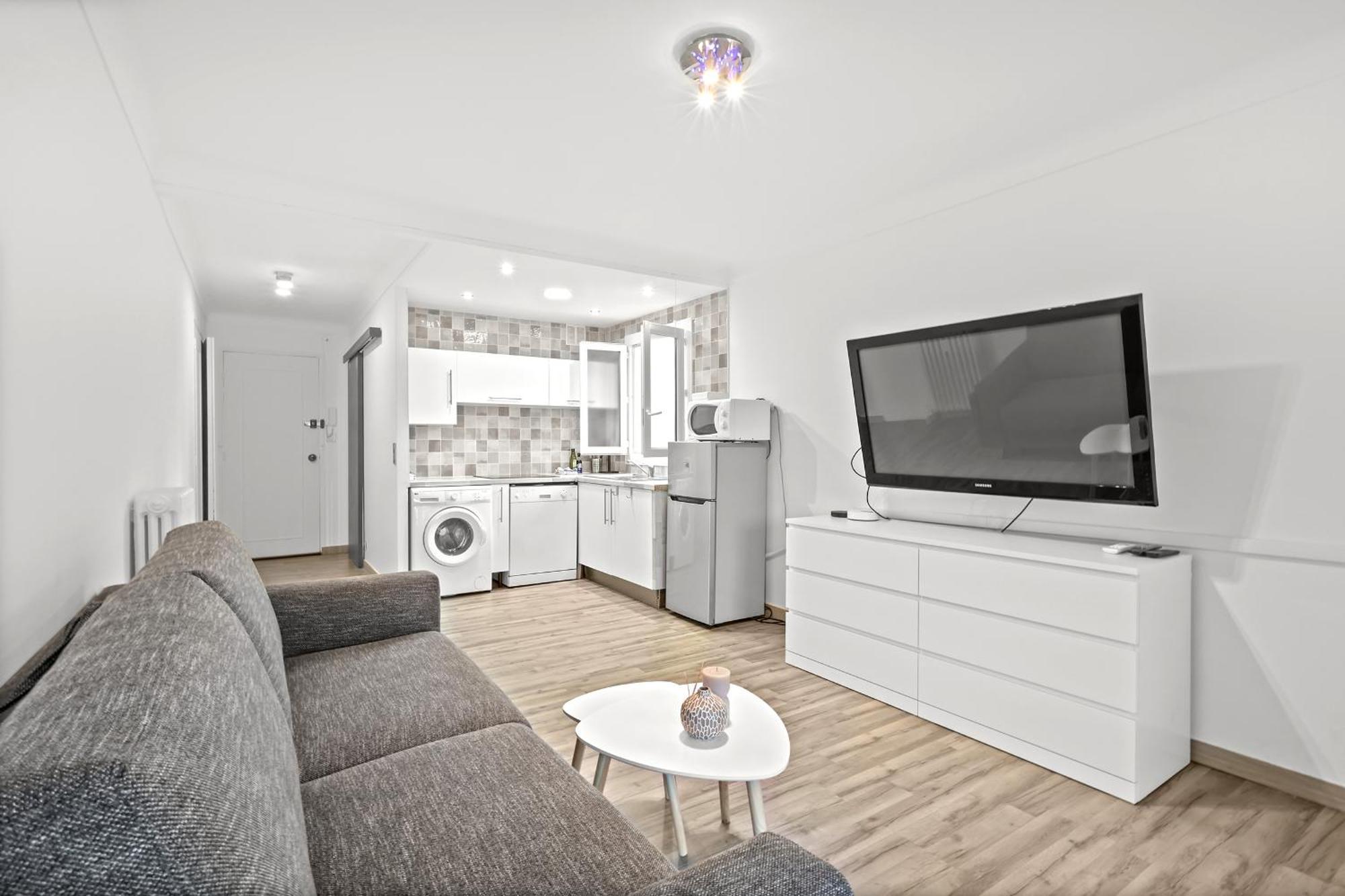 Appartement Moderne Proche Des Plages A *